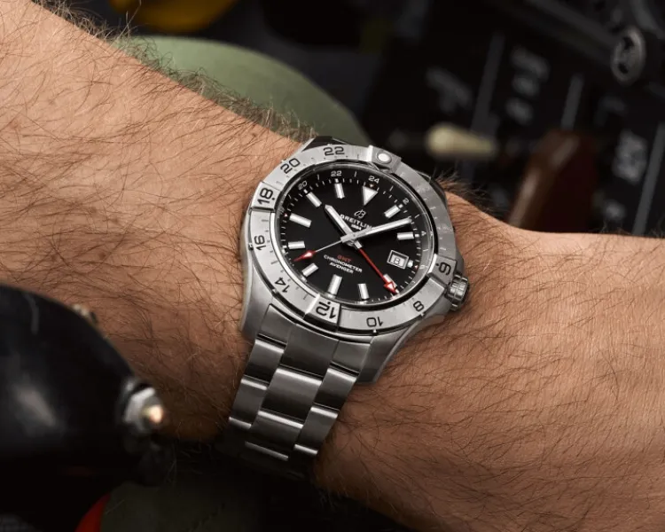 New Breitling Avenger Automatic GMT 44