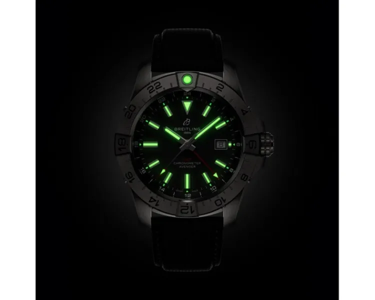 Outlet Breitling Avenger Automatic GMT 44
