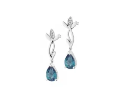 Apart Kolczyki z białego złota z diamentami i topazami London Blue - liście - próba 585< Kolczyki Z Diamentami
