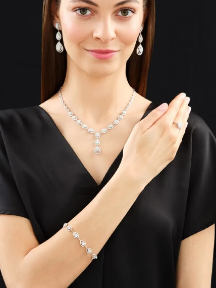 Best Apart Kolczyki z białego złota z brylantami - 4,34 ct - próba 750