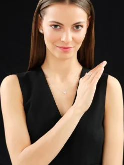 Apart Kolczyki z białego złota z diamentami - kwiaty - 0,94 ct - próba 585< Kolczyki Z Diamentami