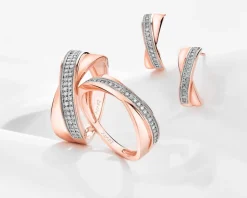 Apart Kolczyki z różowego złota z diamentami - 0,08 ct - próba 585< Kolczyki Z Diamentami