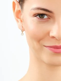 Outlet Apart Kolczyki z żółtego i białego złota z diamentami - 0,19 ct - próba 585