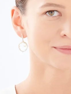 Apart Kolczyki z żółtego złota z diamentami - 0,27 ct - próba 585< Wszystkie
