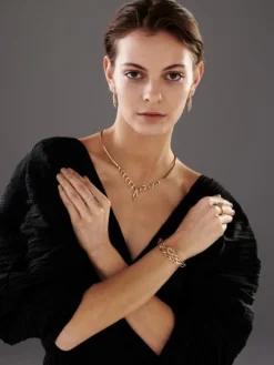 Sale Apart Kolczyki z żółtego złota z diamentami - 0,13 ct - próba 585