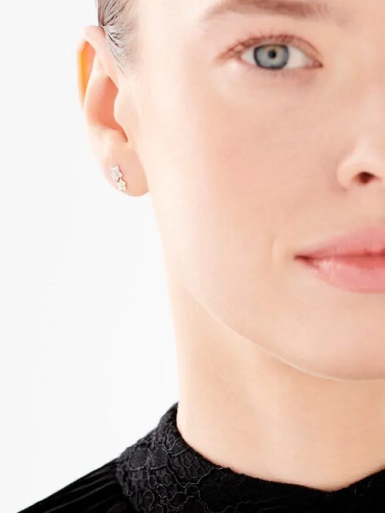 Clearance Apart Kolczyki z żółtego złota z diamentami - kwiaty - 0,06 ct - próba 585