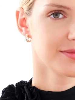 Apart Kolczyki z żółtego złota z diamentami - piórka - 0,07 ct - próba 585< Kolczyki Z Diamentami
