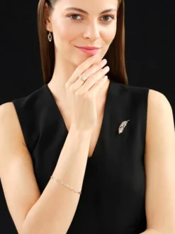 Apart Kolczyki z żółtego złota z diamentami - 0,08 ct - próba 585< Wszystkie