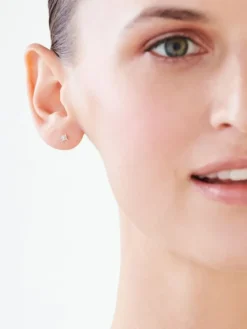 Apart Kolczyki z żółtego złota z diamentami - 0,006 ct - próba 375< Wszystkie