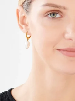 Hot Elixa Kolczyki ze stali szlachetnej z perłami