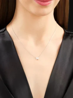 Online Apart Naszyjnik z białego złota z diamentami - kwiat - 0,43 ct - próba 585