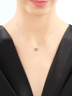Apart Naszyjnik z białego złota z diamentami - koła - 0,10 ct - próba 375