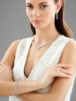 Apart Naszyjnik z białego złota z brylantami - 43 cm - 4,59 ct - próba 750< Naszyjniki