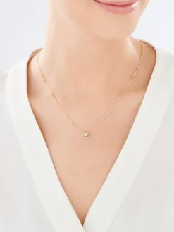 Apart Naszyjnik z żółtego złota z brylantami - 0,03 ct - próba 375< Naszyjniki