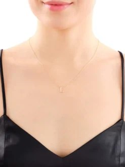 Hot Apart Naszyjnik z żółtego złota z diamentami - litera L - 0,006 ct - próba 375