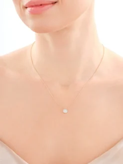Outlet Apart Naszyjnik z żółtego złota z diamentami - 0,12 ct - próba 585