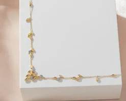 Apart Naszyjnik z żółtego złota z diamentami - liście - 0,05 ct - próba 585< Naszyjniki