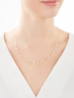 Outlet Apart Naszyjnik z żółtego złota z diamentami i perłami - próba 375