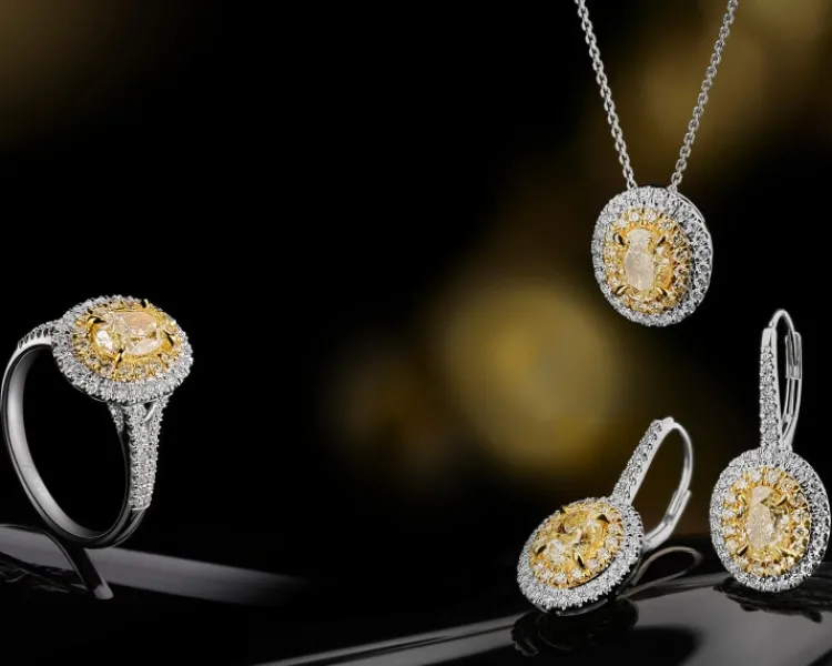 Hot Apart Pierścionek z białego i żółtego złota z diamentami - VS2/Fancy Light Yellow - 1,57 ct - próba 750