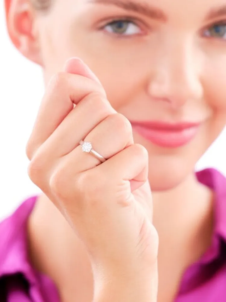 Sale Apart Pierścionek z białego złota z brylantami - 0,23 ct - próba 585