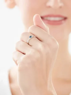 Apart Pierścionek z białego złota z diamentami i topazem London Blue - próba 375< Pierścionki