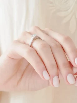 Apart Pierścionek z białego złota z brylantami - 0,50 ct - próba 585< Pierścionki