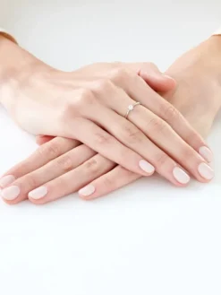 Apart Pierścionek z białego złota z brylantem - 0,11 ct - próba 375< Pierścionki