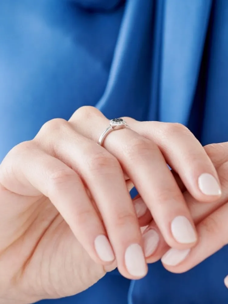 Apart Pierścionek z białego złota z diamentami - 0,15 ct - próba 585< Pierścionki
