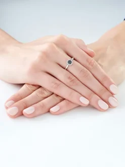 Apart Pierścionek z białego złota z diamentami - 0,15 ct - próba 585< Pierścionki