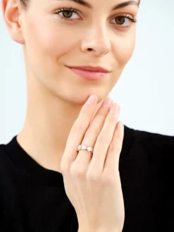 Artelioni Pierścionek z mosiądzu pozłacany z masą perłową - kwadraty< Pierścionki