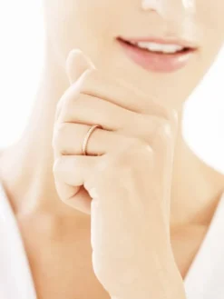 Apart Pierścionek z różowego złota z brylantami - 0,10 ct - próba 585< Pierścionki