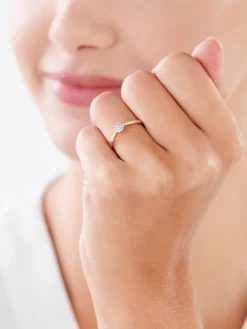 Hot Apart Pierścionek z różowego złota z brylantami - 0,09 ct - próba 585