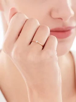 Hot Apart Pierścionek z różowego złota z diamentem - 0,003 ct - próba 375