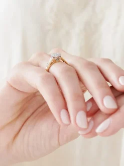 New Apart Pierścionek z żółtego i białego złota z brylantami - 0,61 ct - próba 585