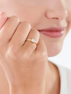 Best Apart Pierścionek z żółtego i białego złota z brylantami - 0,09 ct - próba 585