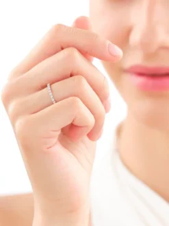 Apart Pierścionek z żółtego i białego złota z diamentami - 0,04 ct - próba 585< Wszystkie