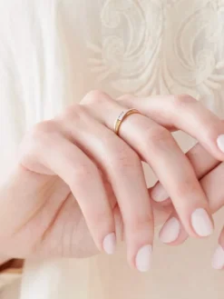 Hot Apart Pierścionek z żółtego i białego złota z brylantami - 0,06 ct - próba 585