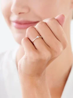 Hot Apart Pierścionek z żółtego i białego złota z diamentami - 0,15 ct - próba 585