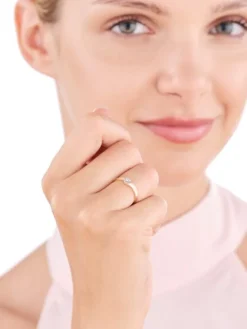 Apart Pierścionek z żółtego i białego złota z brylantem - 0,02 ct - próba 585< Wszystkie