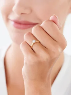 Apart Pierścionek z żółtego i białego złota z brylantami - 0,15 ct - próba 585< Pierścionki