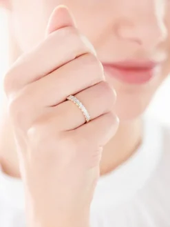 Apart Pierścionek z żółtego złota z diamentami - 0,03 ct - próba 375< Pierścionki