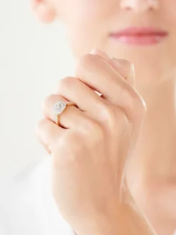 Discount Apart Pierścionek z żółtego złota z diamentami - 0,33 ct - próba 585