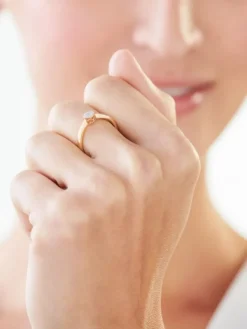 Clearance Apart Pierścionek z żółtego złota z diamentami - 0,06 ct - próba 585