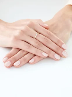 Online Apart Pierścionek z żółtego złota z brylantami - 0,18 ct - próba 585