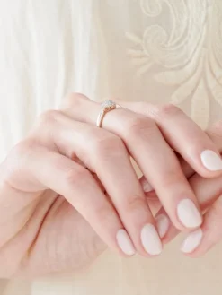 Best Apart Pierścionek z żółtego złota z diamentami - 0,09 ct - próba 375