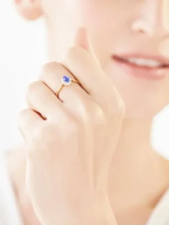 Apart Pierścionek z żółtego złota z diamentami i tanzanitem - próba 585< Pierścionki