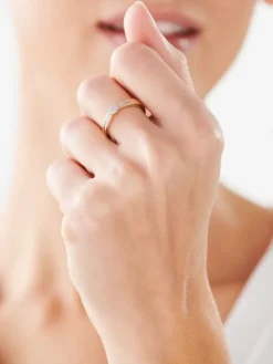 Hot Apart Pierścionek z żółtego złota z diamentami - 0,06 ct - próba 585