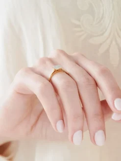 Apart Pierścionek z żółtego złota z diamentami - 0,18 ct - próba 585< Pierścionki
