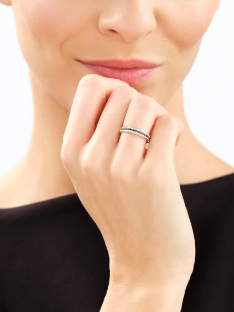 Apart Pierścionek z żółtego złota z diamentami - 0,15 ct - próba 585< Wszystkie