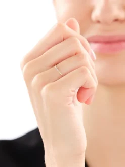 Apart Pierścionek z żółtego złota z diamentami - 0,01 ct - próba 585< Wszystkie